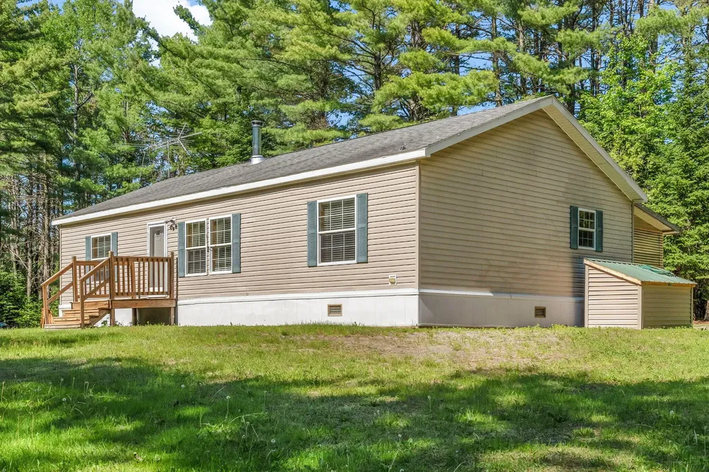 2392 Hudson Road Hudson ME 04449