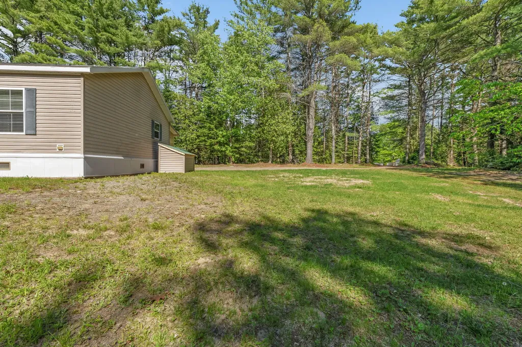 2392 Hudson Road Hudson ME 04449