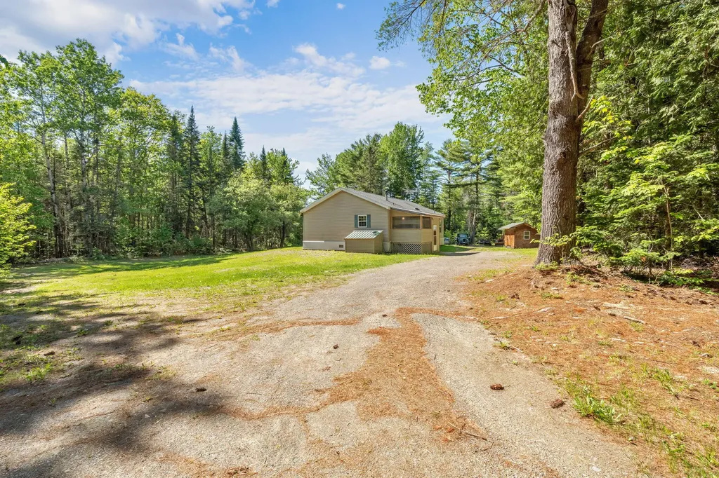 2392 Hudson Road Hudson ME 04449