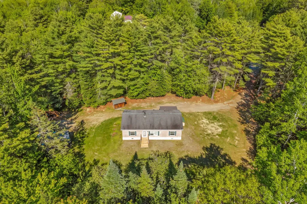2392 Hudson Road Hudson ME 04449