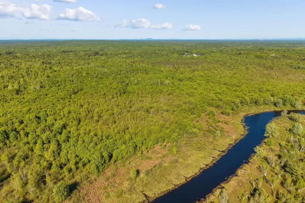 2392 Hudson Road Hudson ME 04449