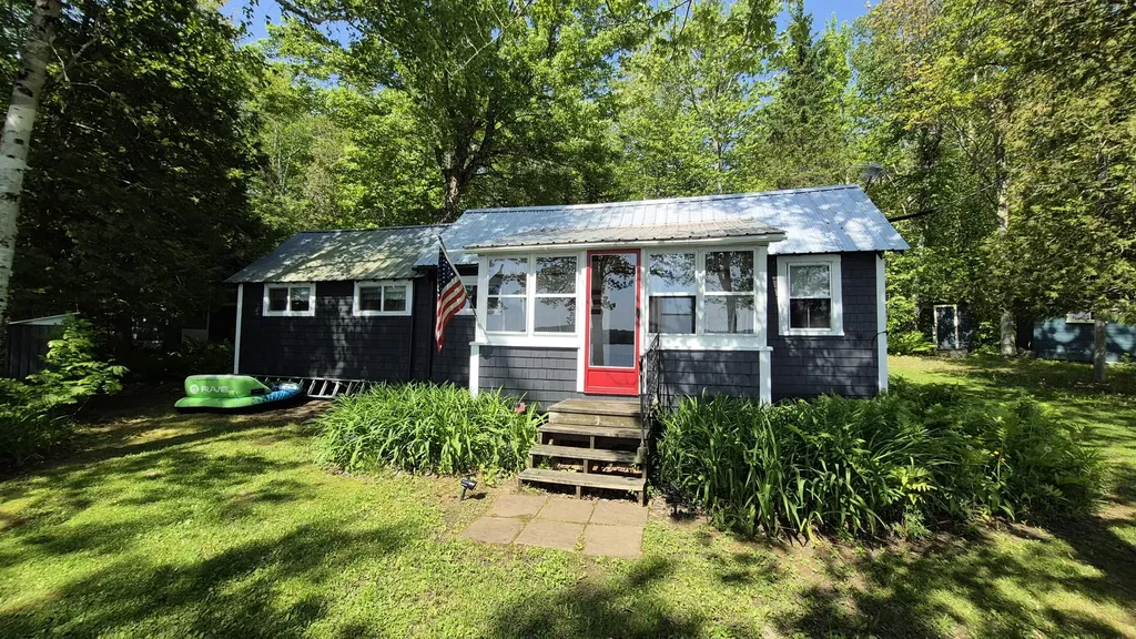 149 Edmonds Lane Burnham ME 04922