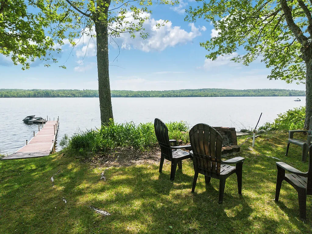 149 Edmonds Lane Burnham ME 04922