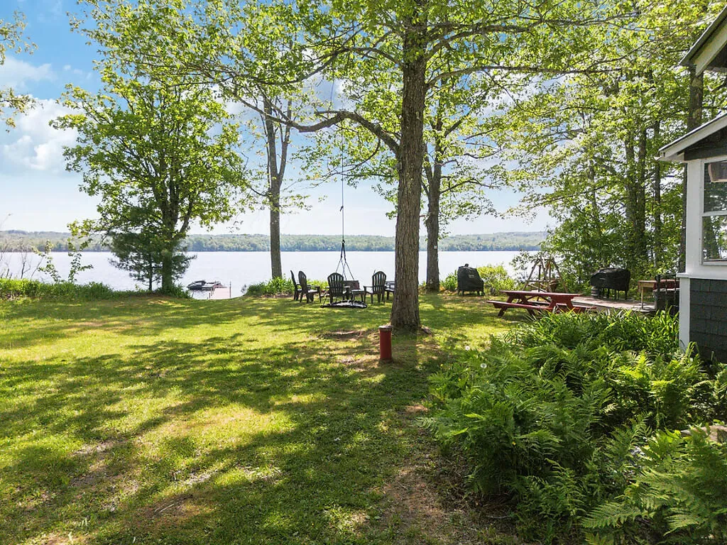 149 Edmonds Lane Burnham ME 04922