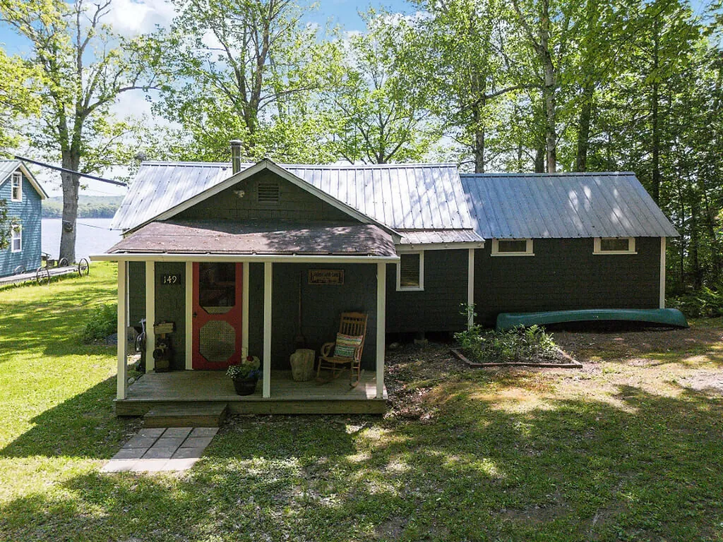 149 Edmonds Lane Burnham ME 04922