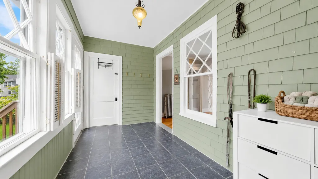 143 Westbrook Street South Portland ME 04106