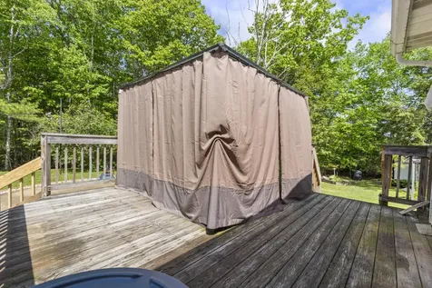 995 Middle Road Dresden ME 04342