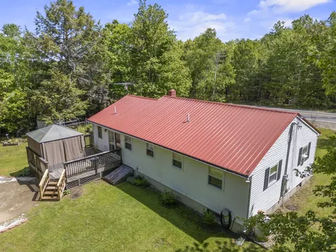 995 Middle Road Dresden ME 04342