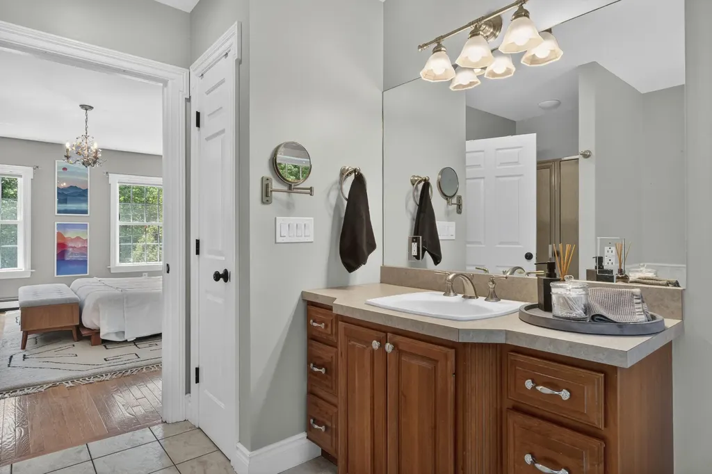 33 Taywood Road Auburn ME 04210