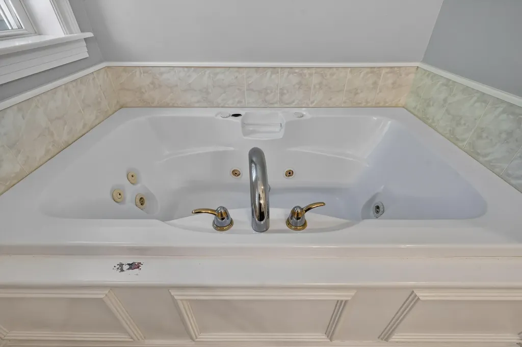 33 Taywood Road Auburn ME 04210