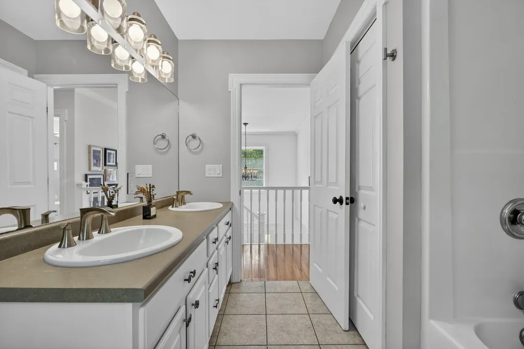 33 Taywood Road Auburn ME 04210