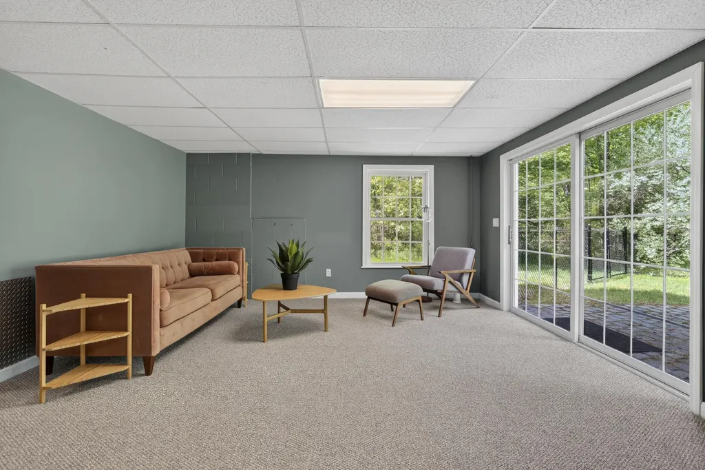 33 Taywood Road Auburn ME 04210
