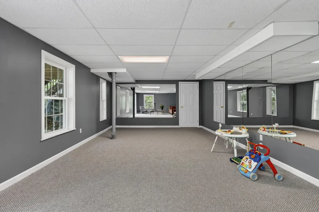 33 Taywood Road Auburn ME 04210