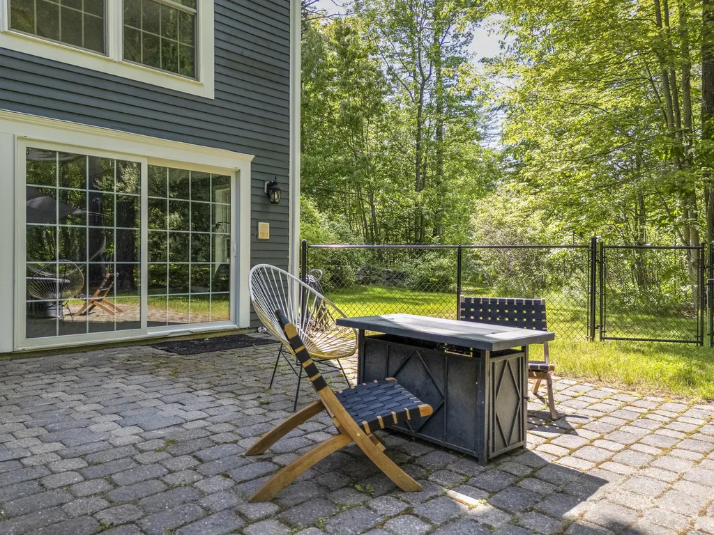 33 Taywood Road Auburn ME 04210
