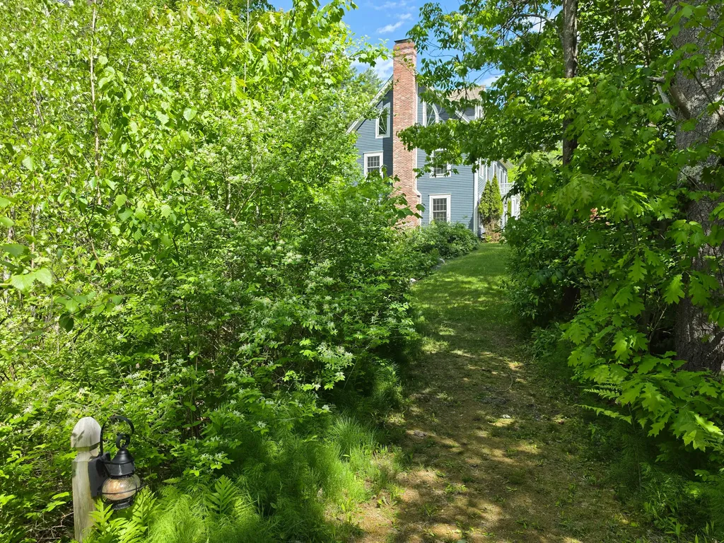 33 Taywood Road Auburn ME 04210