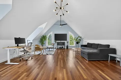 33 Taywood Road Auburn ME 04210