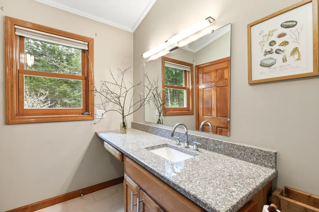 25 Jeffrey Woods Road Windham ME 04062