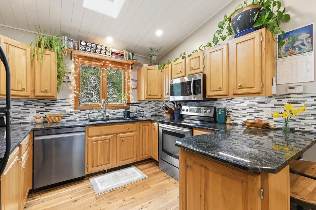 25 Jeffrey Woods Road Windham ME 04062
