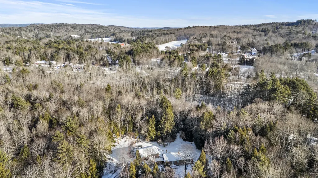 25 Jeffrey Woods Road Windham ME 04062