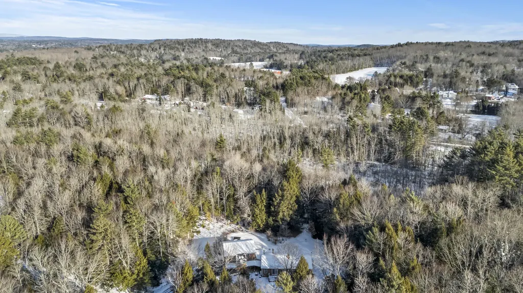 25 Jeffrey Woods Road Windham ME 04062