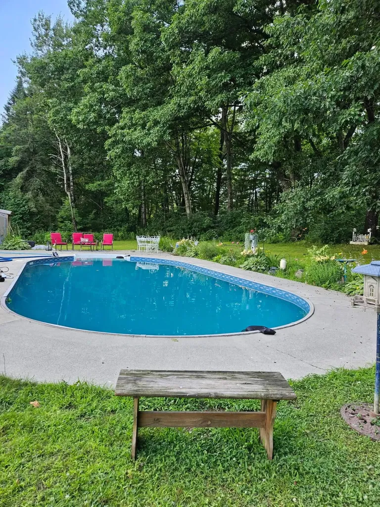 20 Rowdy Lane Burnham ME 04922