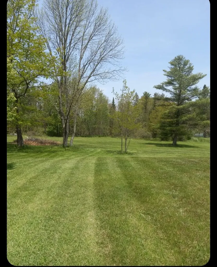 20 Rowdy Lane Burnham ME 04922
