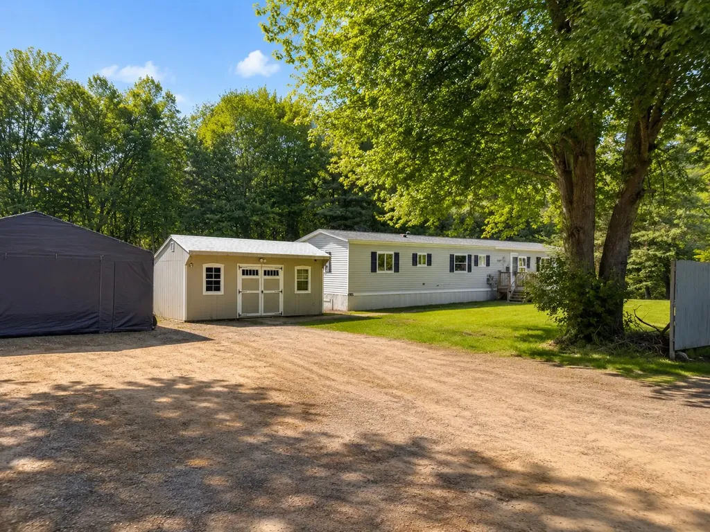 25 Cranberry Road Waterboro ME 04087