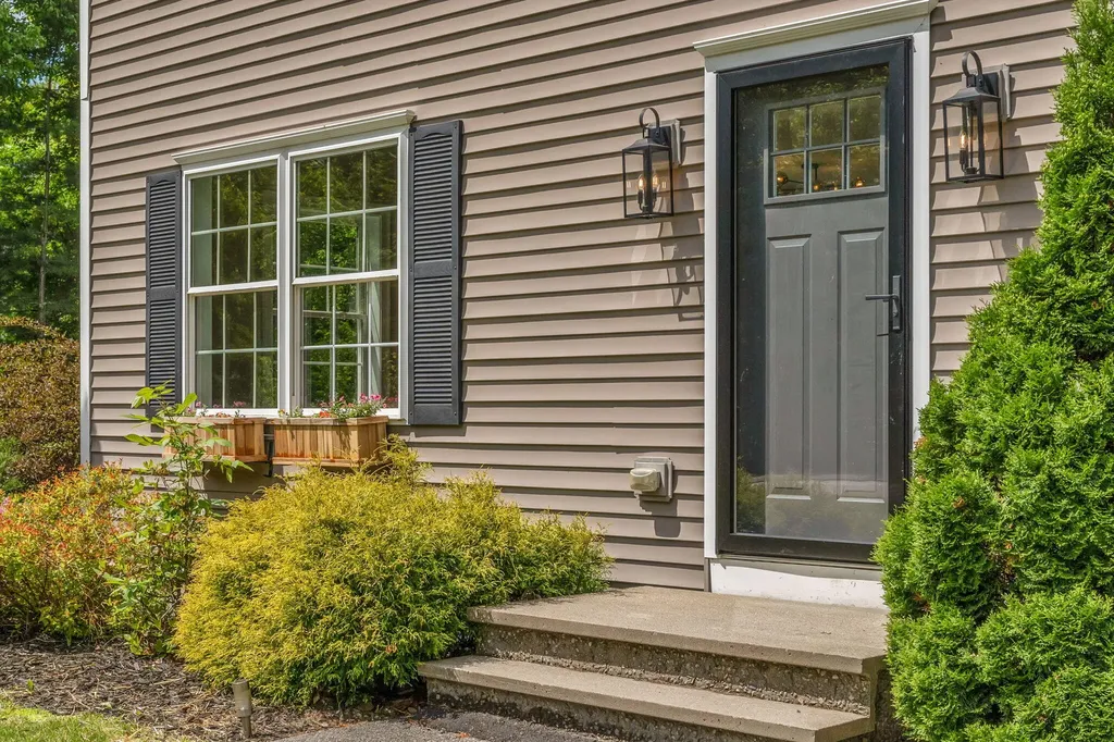 107 Harvest Hill Road Windham ME 04062