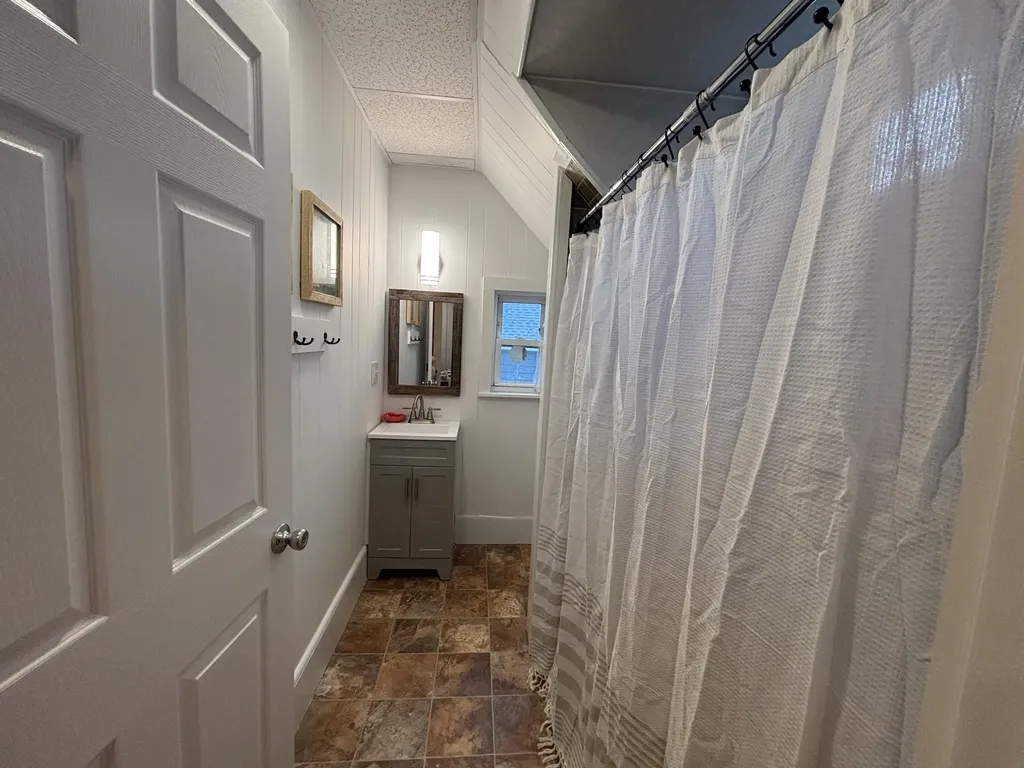 113 W Grand Avenue Old Orchard Beach ME 04064