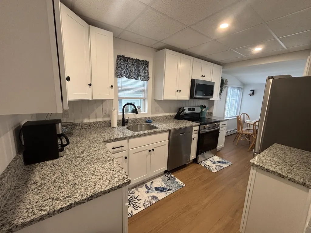 113 W Grand Avenue Old Orchard Beach ME 04064