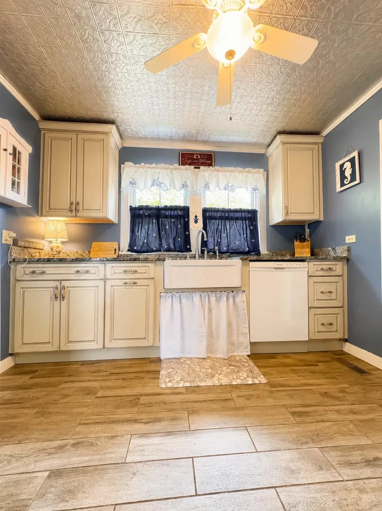 248 Pleasant Avenue Portland ME 04108