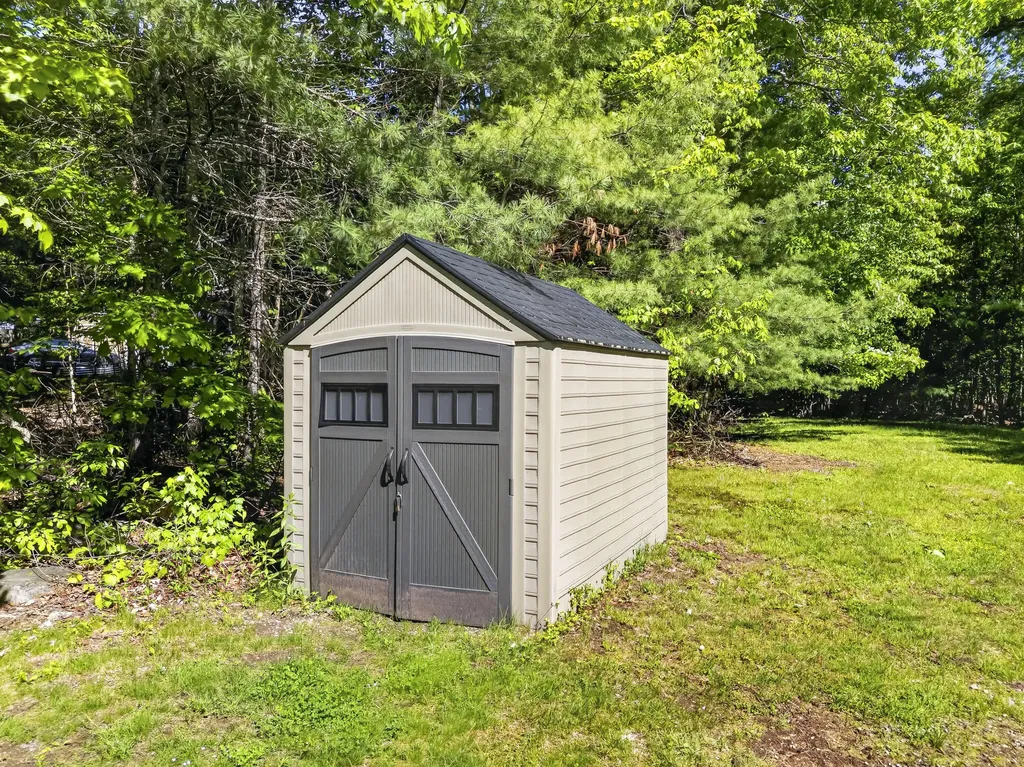 12 Danylle Drive Limington ME 04049
