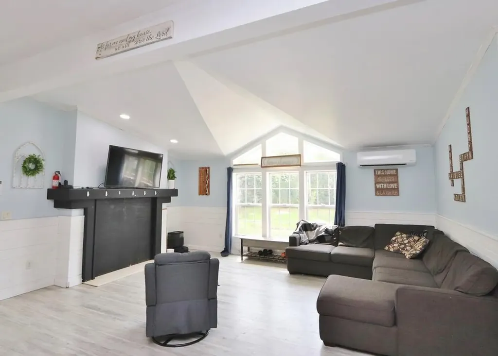 111 Rebel Hill Road Clifton ME 04428