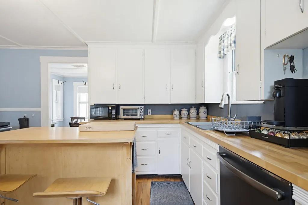 21 Varney Street Lebanon ME 04027