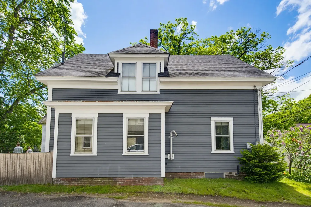 21 Varney Street Lebanon ME 04027