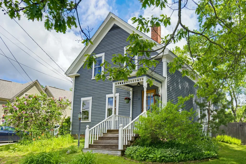 21 Varney Street Lebanon ME 04027