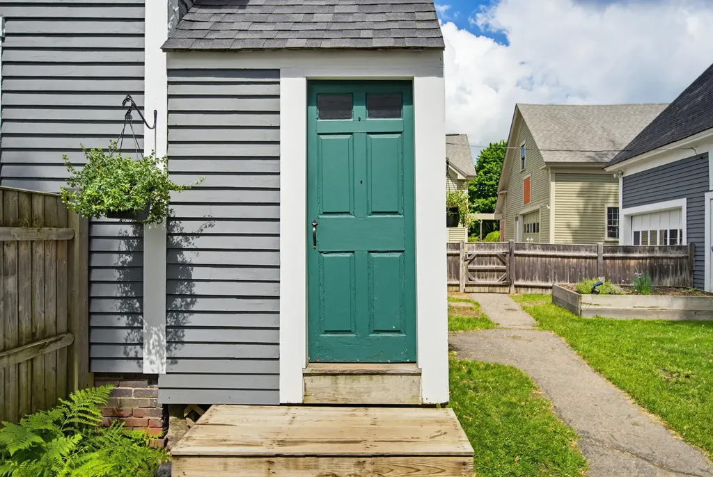 21 Varney Street Lebanon ME 04027
