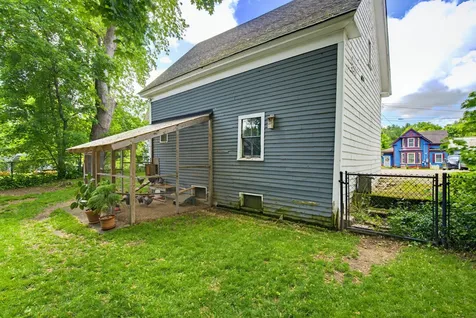 21 Varney Street Lebanon ME 04027