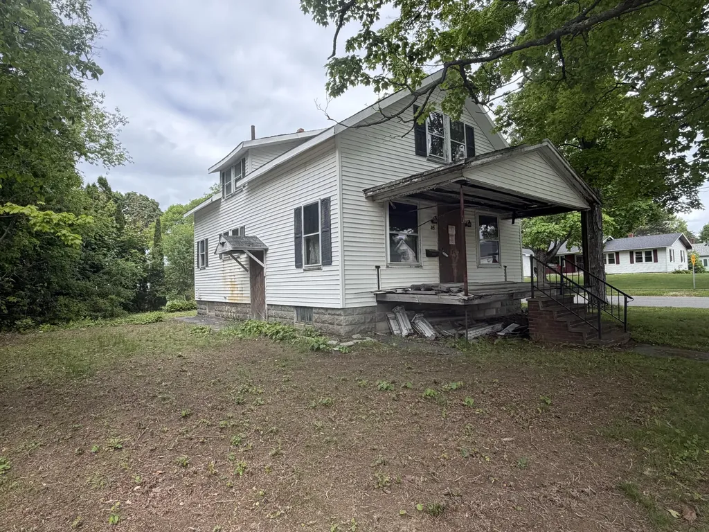 45 Allen Street Bangor ME 04401