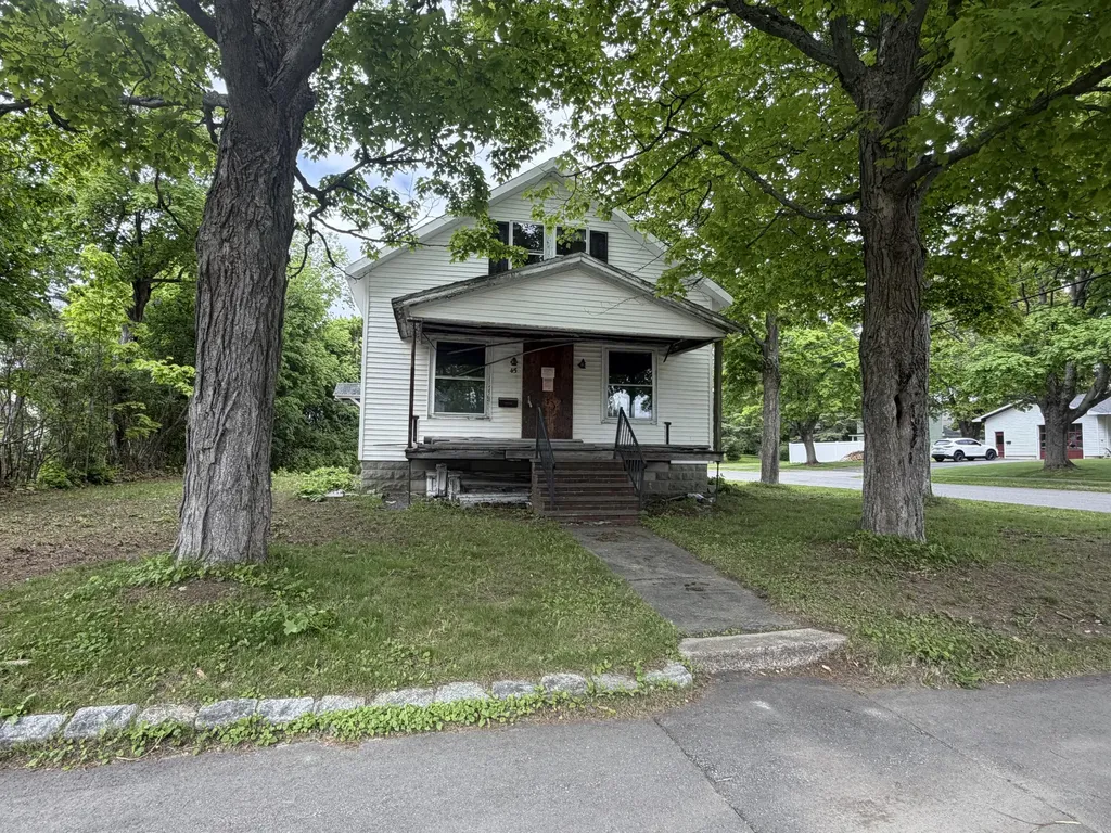 45 Allen Street Bangor ME 04401