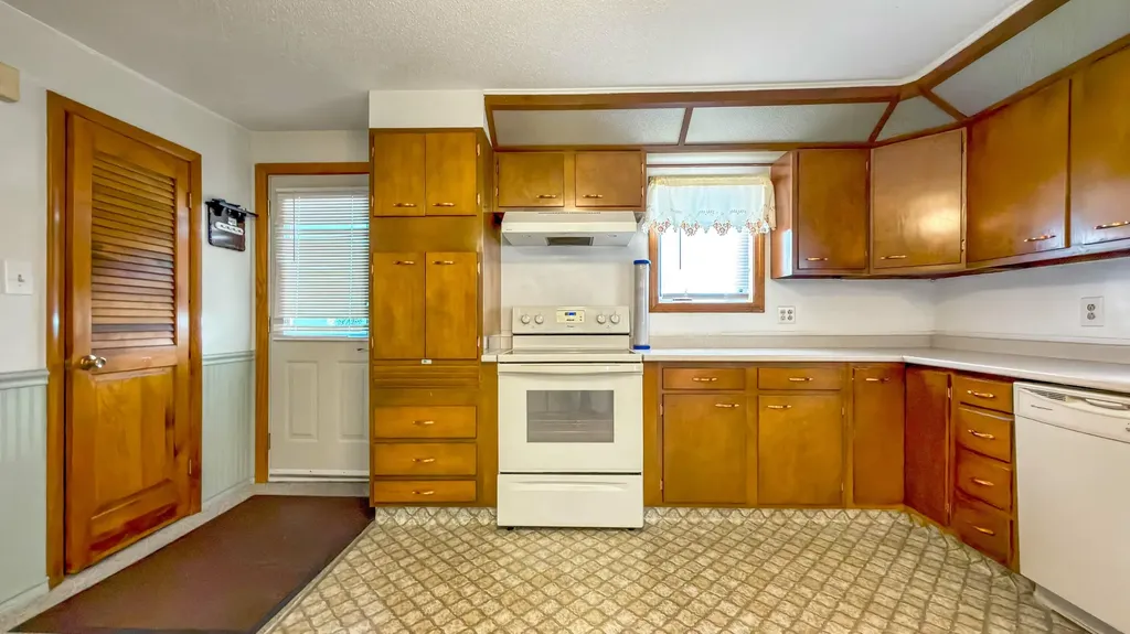 116 Center Street Van Buren ME 04785