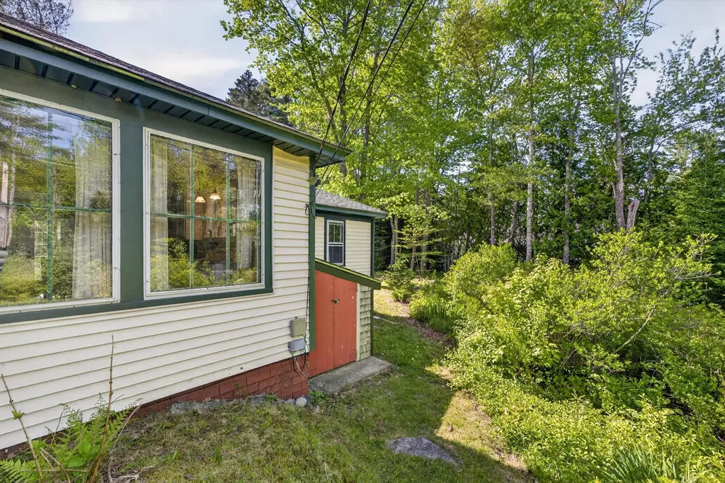 5 Hales Woods Road Brooklin ME 04616