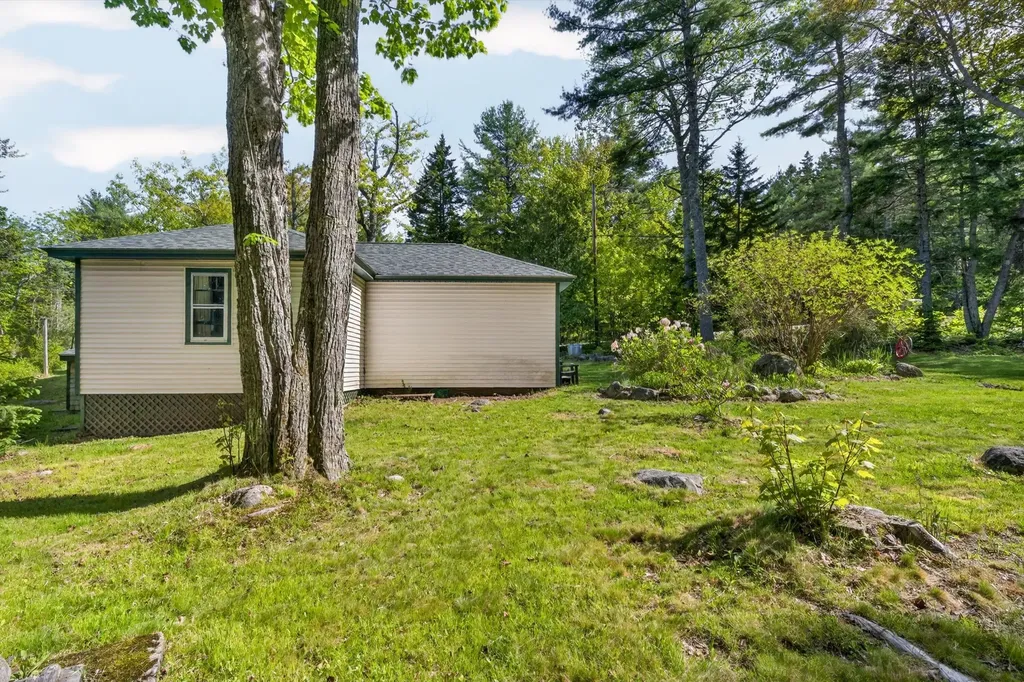 5 Hales Woods Road Brooklin ME 04616
