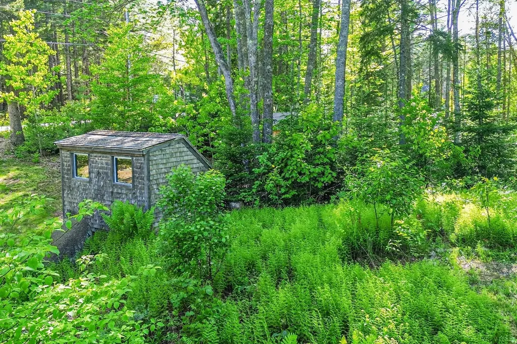 5 Hales Woods Road Brooklin ME 04616