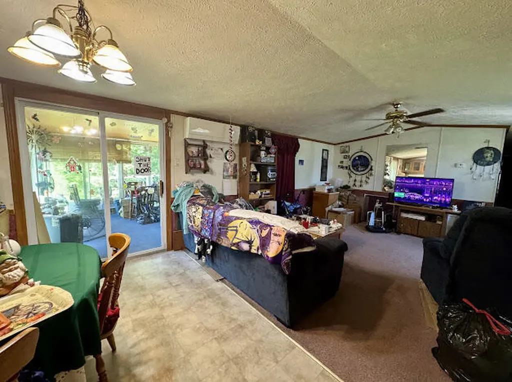 8 Country Lane Saint Albans ME 04971