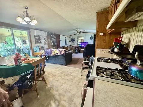 8 Country Lane Saint Albans ME 04971