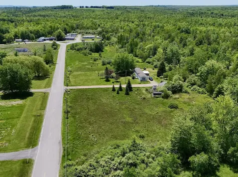 8 Country Lane Saint Albans ME 04971
