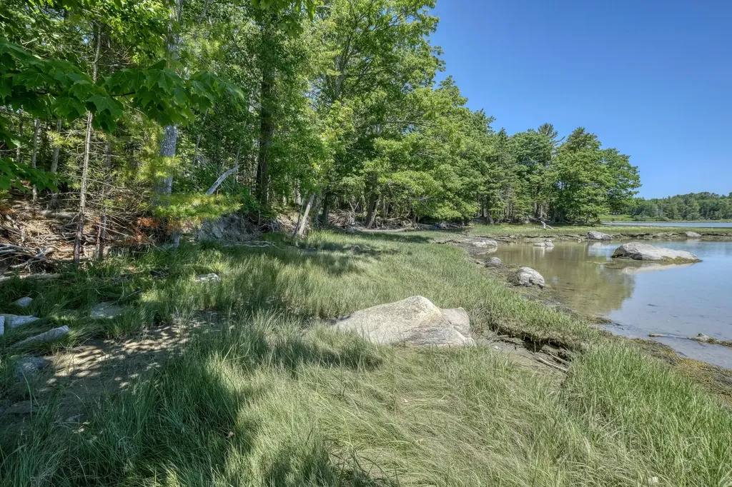 42 Dwelly Point Road Franklin ME 04634