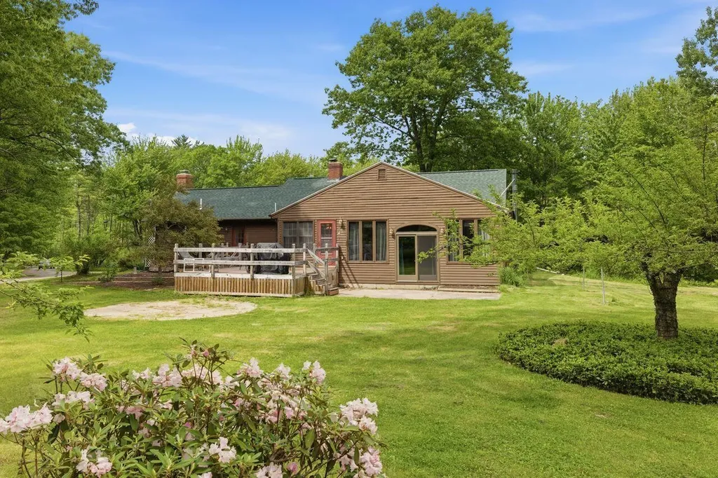 118 Whitehouse Road Hollis ME 04042