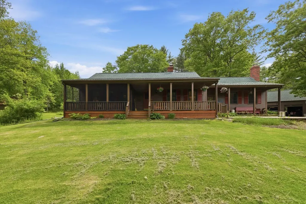118 Whitehouse Road Hollis ME 04042